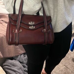 Elegant Burgundy Leather Handbag